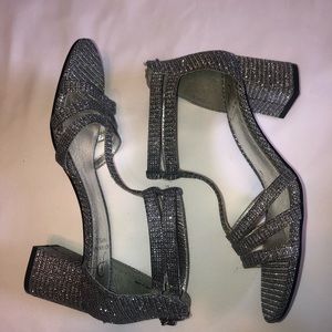 6 1/2 sparkly silver heels